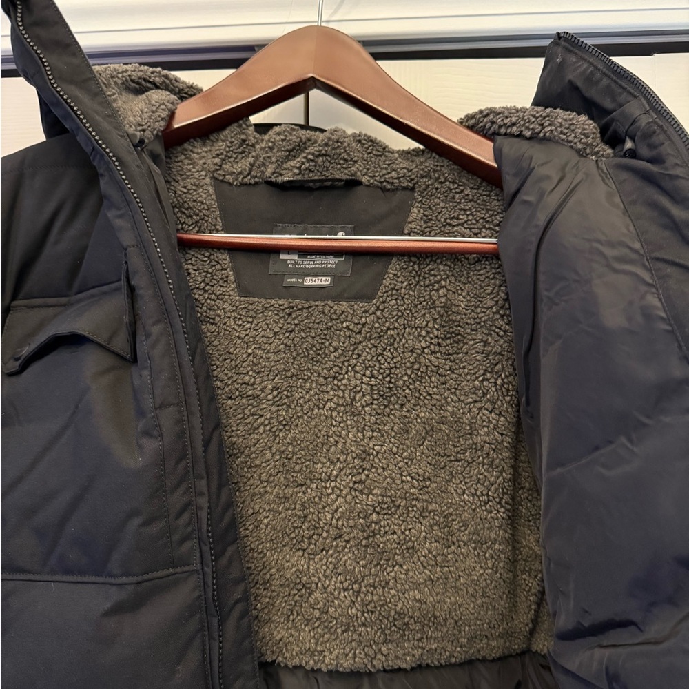 Carhartt Montana Loose Fit Insulated Jacket - Picture 3 of 8